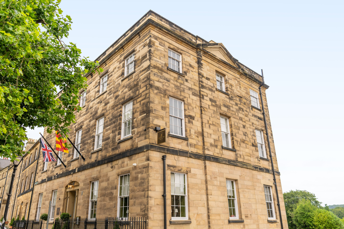 Stay at the luxurious Bailiffgate Hotel for your golf trip